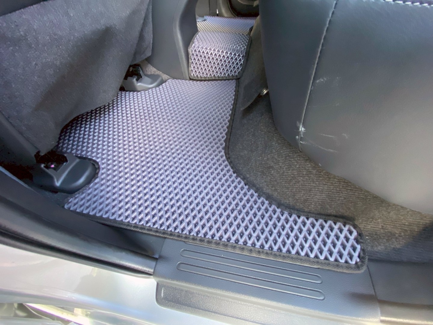 EVA автоковрики для Mitsubishi L200 V 2016-2019 (Double Cab - двойная кабина-4 двери) дорестайл — RDHCfjofGts resized